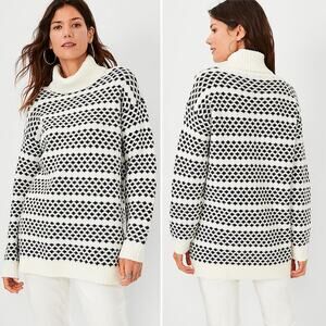 Ann Taylor Womens Sweater Black Ivory Size Medium Geo Stripe Turtleneck Tunic